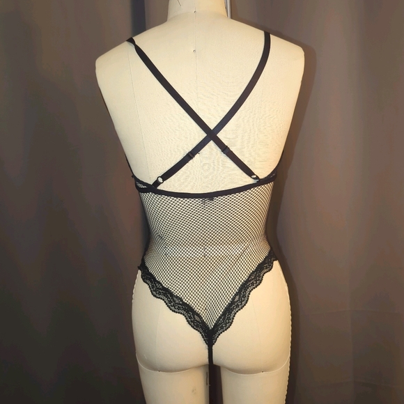 😍 Mesh Bodysuit - Picture 4 of 6